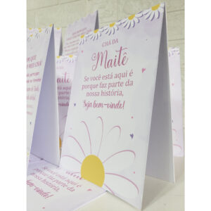 Centro de mesa agradecimento personalizado enfeite decoração de mesa chá de bebê fraldas jardim margarida rosa e lilás