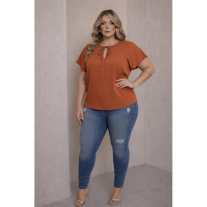 Blusa feminina plus size, com manga soltinha, na sedinha premium, vestindo do 46 ao 56